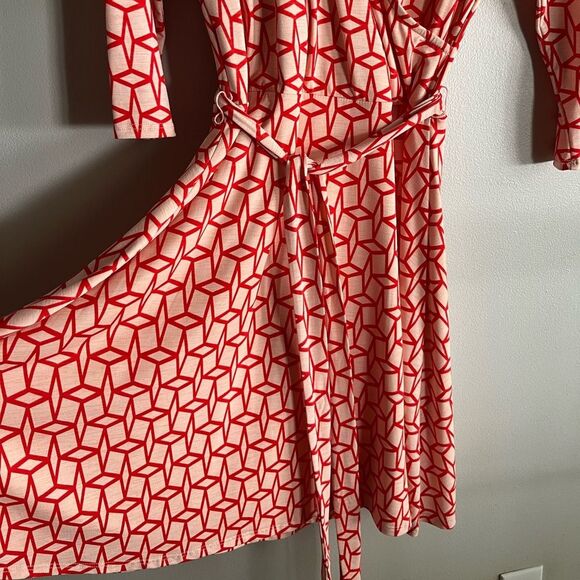 41 Hawthorn Red Geometric Print Wrap Dress M Long Sleeve Belted Knit - Picture 4 of 8